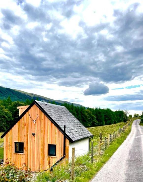 Cozy Nook Villa สปีนบริดจ์ ภายนอก รูปภาพ
